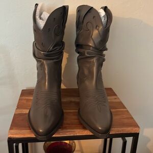 Schultz cowboy boots